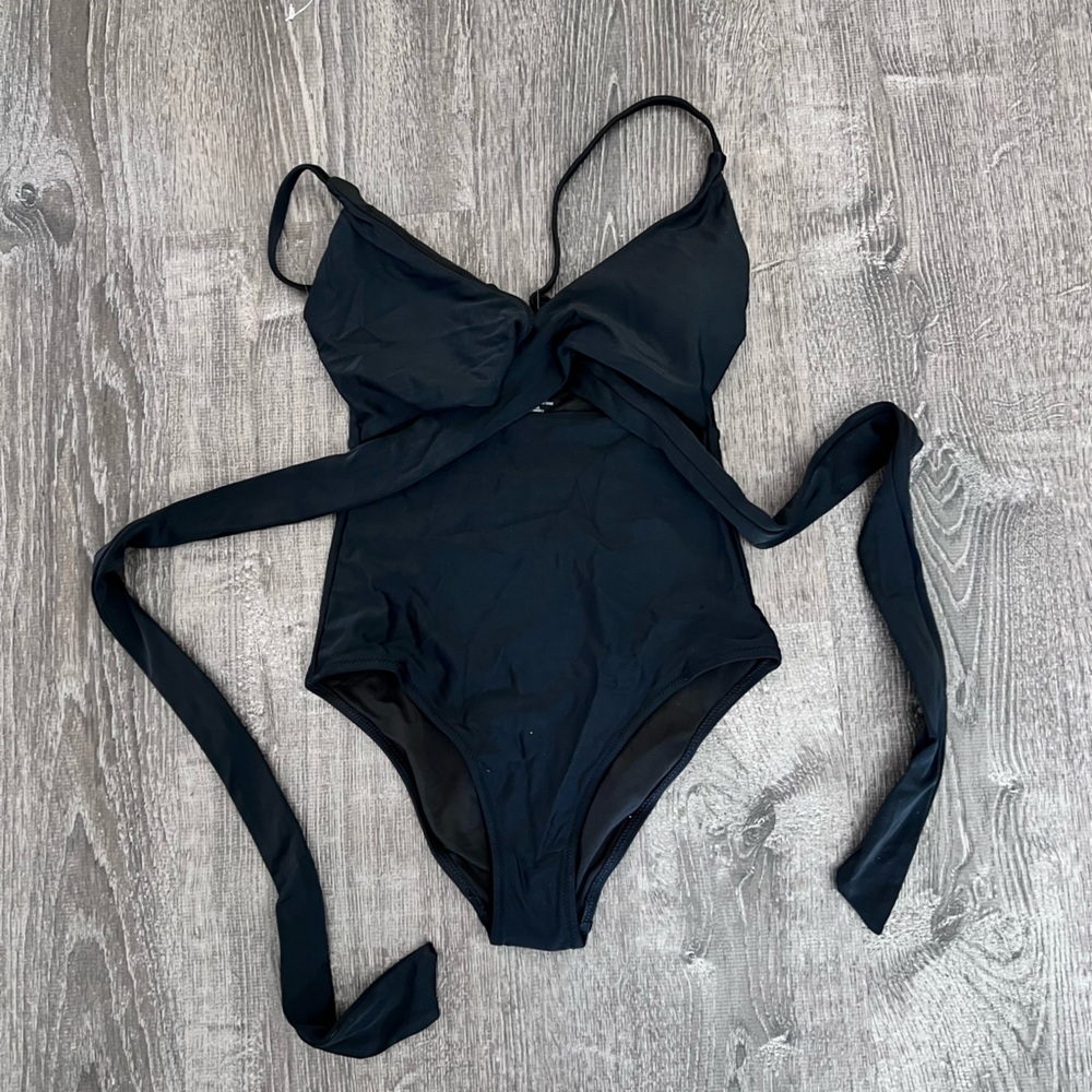 NWT Aerie black wrap tie full piece